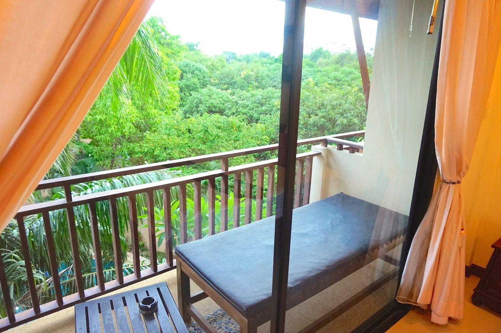 Thai Pura Resort Pattaya Bagian luar foto