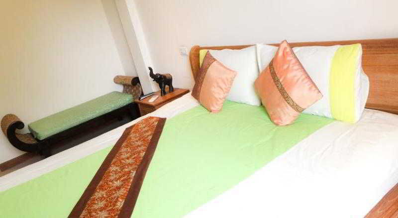 Thai Pura Resort Pattaya Bagian luar foto