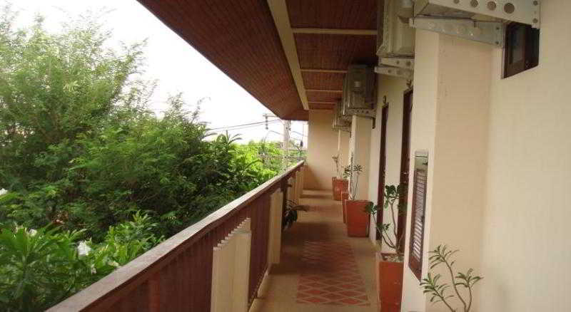 Thai Pura Resort Pattaya Bagian luar foto